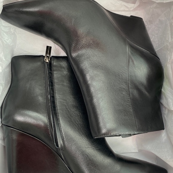 Vince Camuto Black Wedge Ankle Boots 9.5 Medium Width NWT - Picture 10 of 15